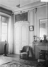 Lambris et porte