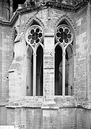 Première chapelle rayonnante au sud, restauration des fenêtres