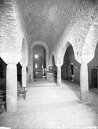 Eglise, nef, vue de l'entrée