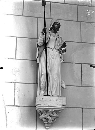 Statue de sainte-Geneviève