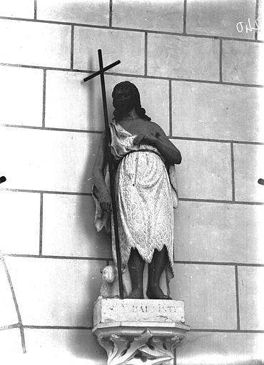 Statue de saint Jean-Baptiste