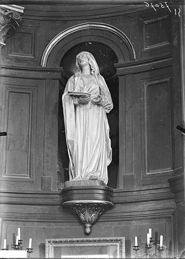 Statue de sainte Anne