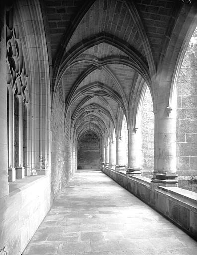 Galerie, cloître