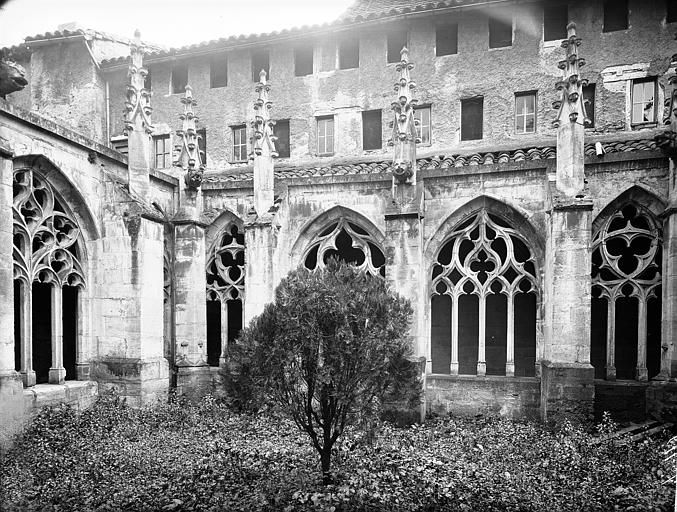 Cloître (petit)