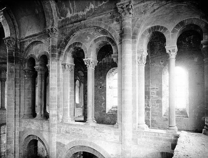 Triforium, travées