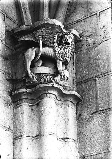 Chapiteau, lion de saint Marc