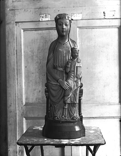 Statue assise de la Vierge et l'Enfant
