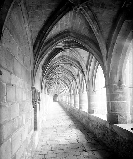 Grand cloître, galerie