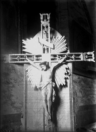 Crucifix en bois