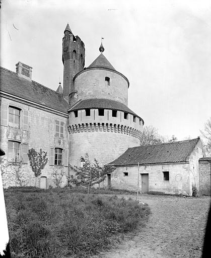 Tour et façade