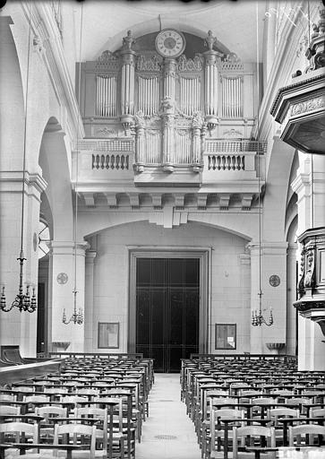 Buffet d'orgue. Buffet d'orgue : vue d'ensemble prise de la nef