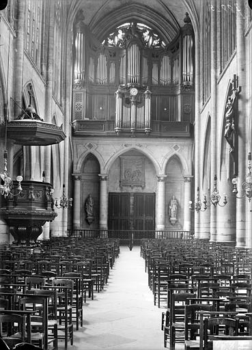 Nef et buffet d'orgue