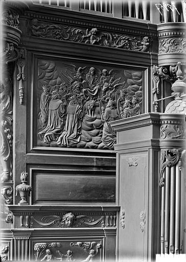 Buffet d'orgue : Bas-relief