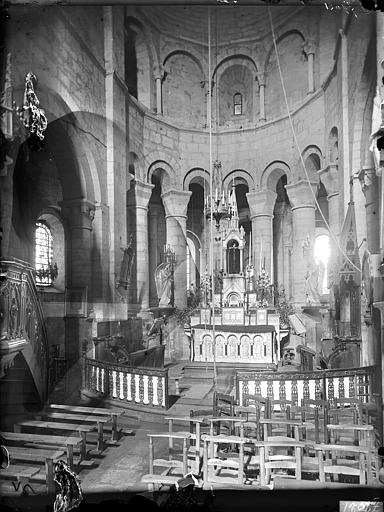 Vue intérieure du choeur