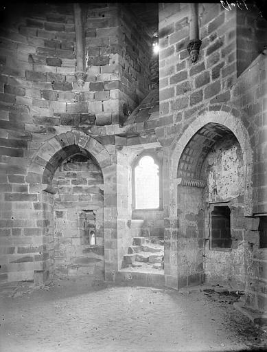 Donjon circulaire : Salle du premier étage