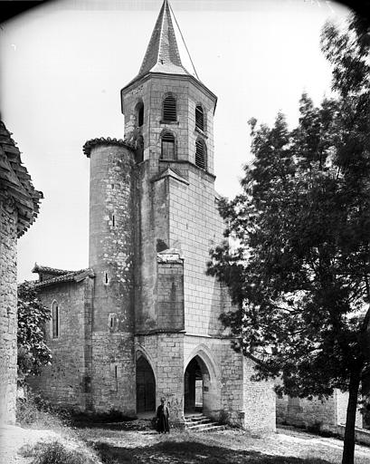 Angle nord-ouest  Clocher porche