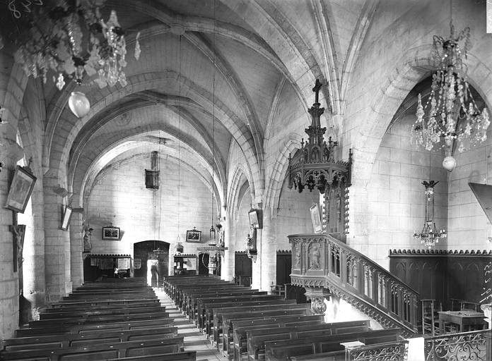 Vue intérieure de la nef vers le nord-ouest