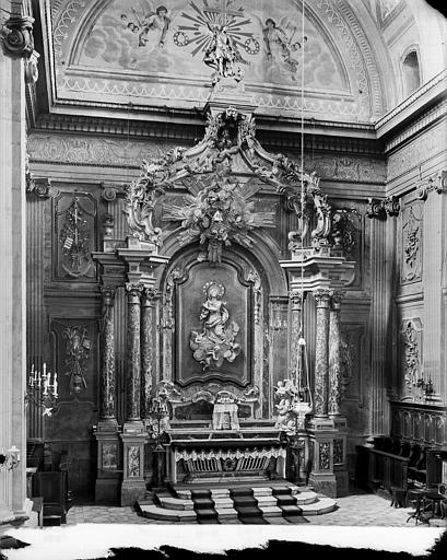 Retable. Retable, autel, tabernacle et baldaquin