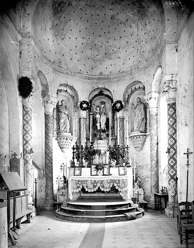 Vue intérieure du choeur