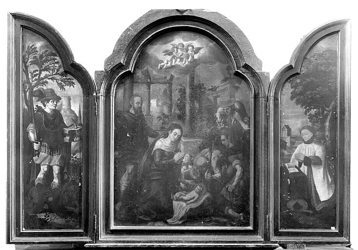 Triptyque peint, adoration des bergers. Triptyque peint (ouvert) : L'Adoration des bergers, saint Adrien et un chanoine donateur