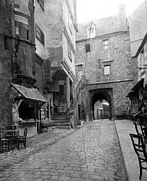 Porte du roi, face donnant vers l'intérieur