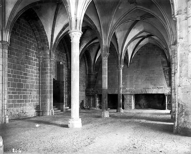 Grande salle des chevaliers, vue intérieure