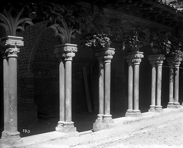 Cloître