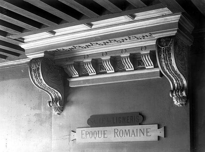 Console de corniche du musée