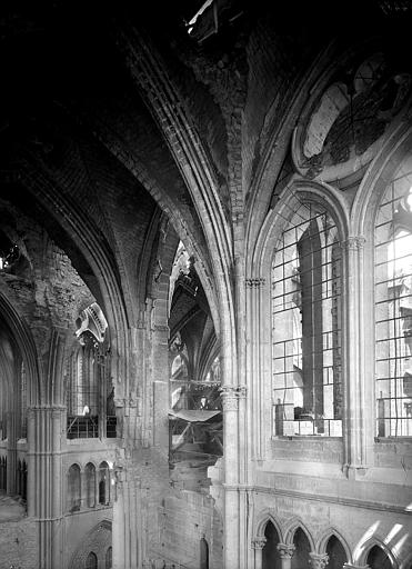 Parties hautes du transept