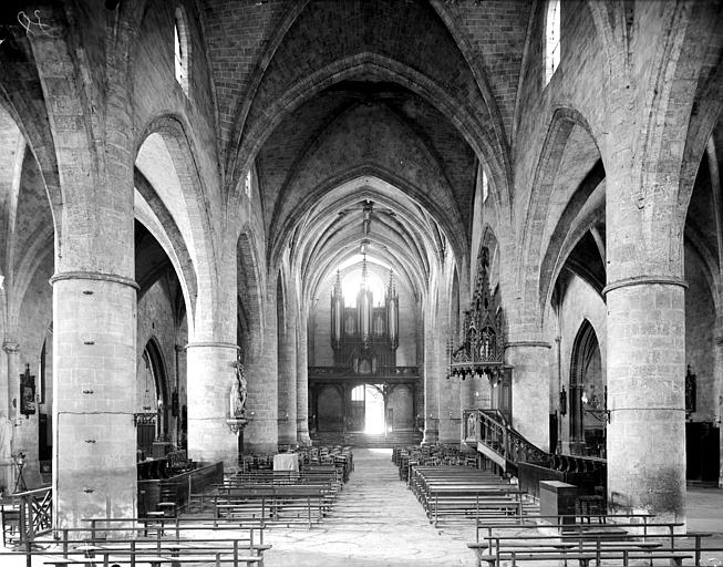 Nef vue du choeur - © Ministère de la Culture (France), Médiathèque du patrimoine et de la photographie, diffusion RMN-GP