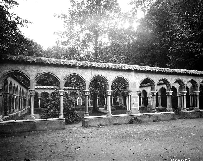 Cloître