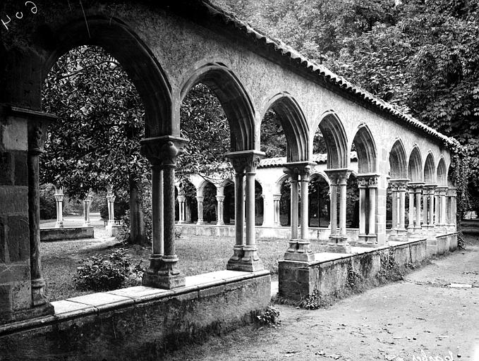 Cloître