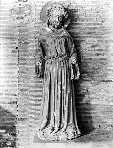 Chapelle de Rieux, statue d'apôtre