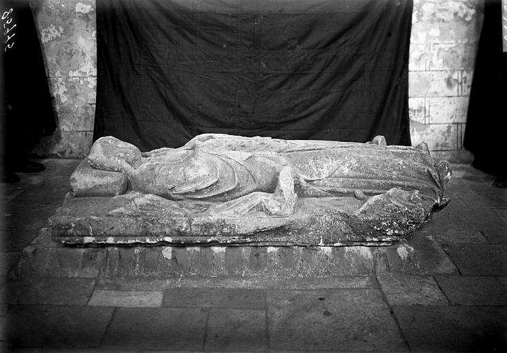 Statue funéraire, gisant - © Ministère de la Culture (France), Médiathèque du patrimoine et de la photographie, diffusion RMN-GP