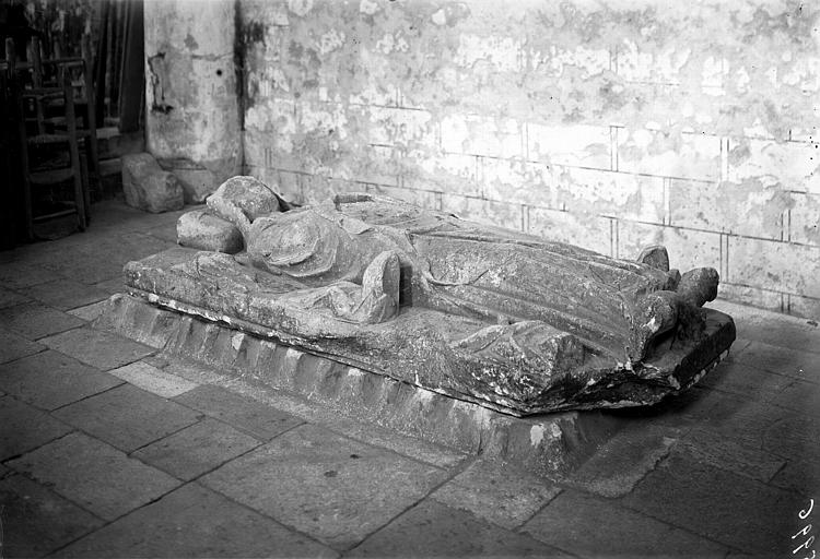 Statue funéraire, gisant - © Ministère de la Culture (France), Médiathèque du patrimoine et de la photographie, diffusion RMN-GP