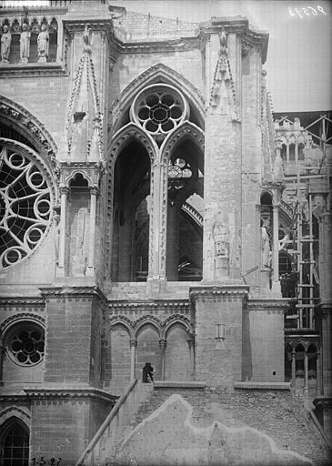 Bras sud du transept, tour est, parties hautes