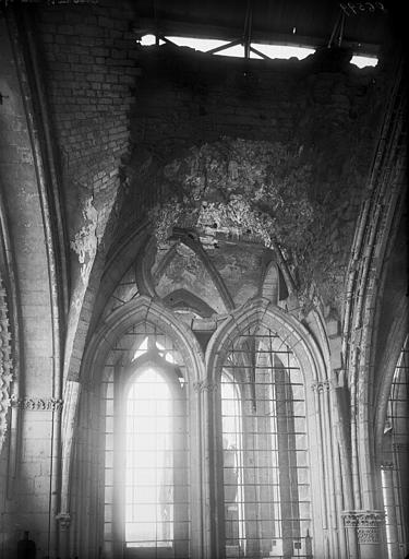 Bras sud du transept, détail de la voûte de la deuxième travée