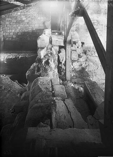 Bras nord du transept, intérieur, partie haute du mur goutterot