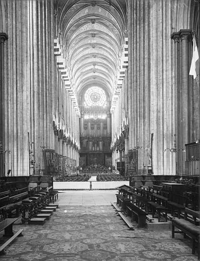 Nef vue du choeur