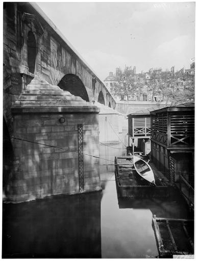 Vue générale et du lavoir