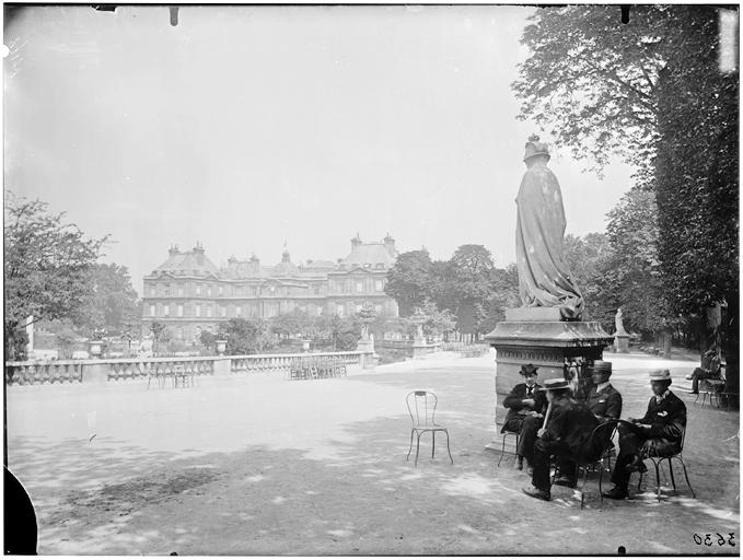 Façade sur jardin