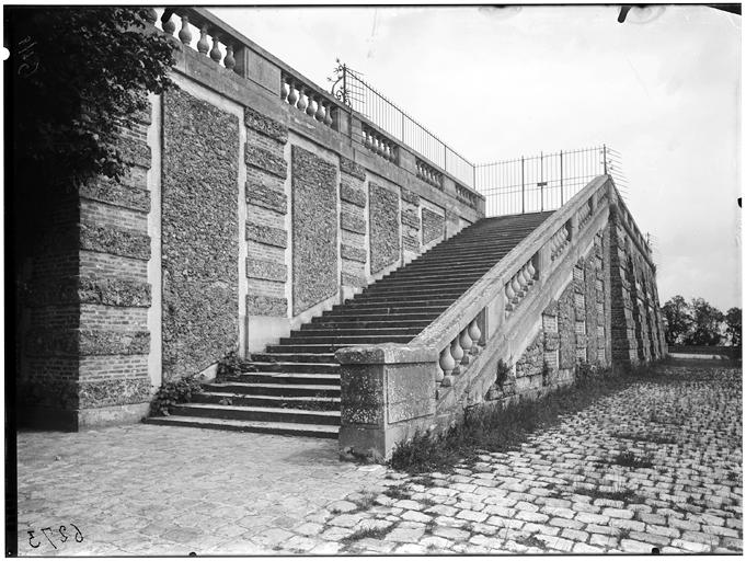 Rampe d'escalier de l'orangerie