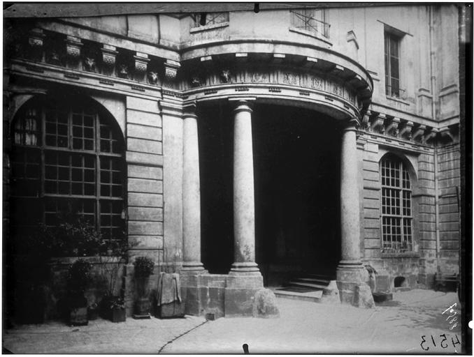 Façade sur cour