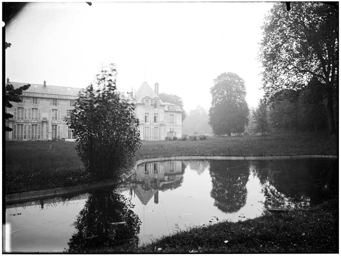 Façade sur jardin