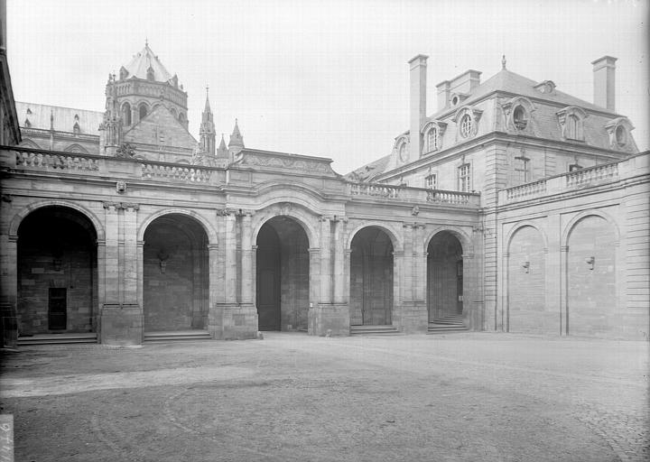 Cour intérieure