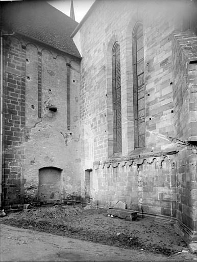 Façade latérale : Angle du transept