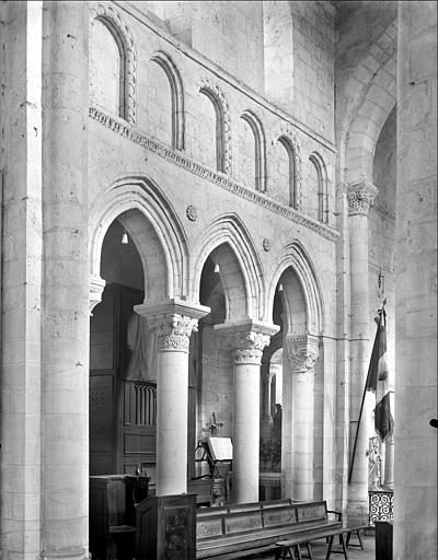 Vue intérieure du choeur, côté nord