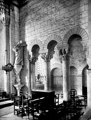 Vue intérieure du choeur : Arcades côté sud