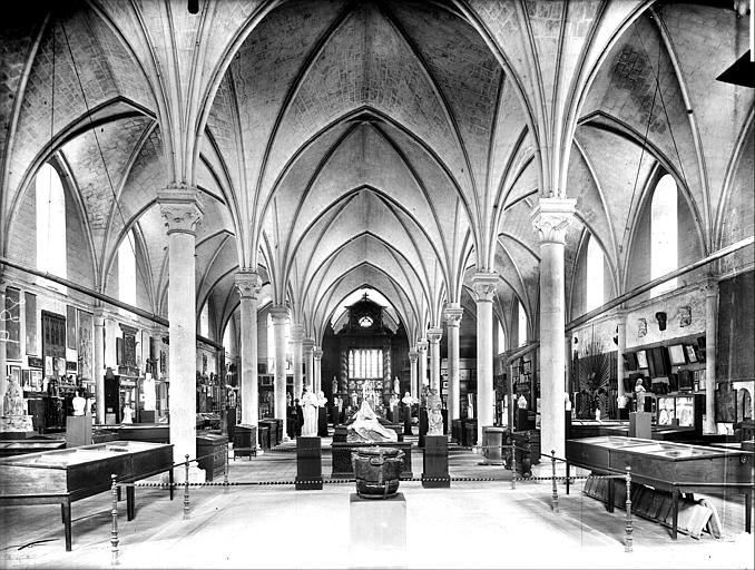 Ancienne salle des Malades : Vue intérieure