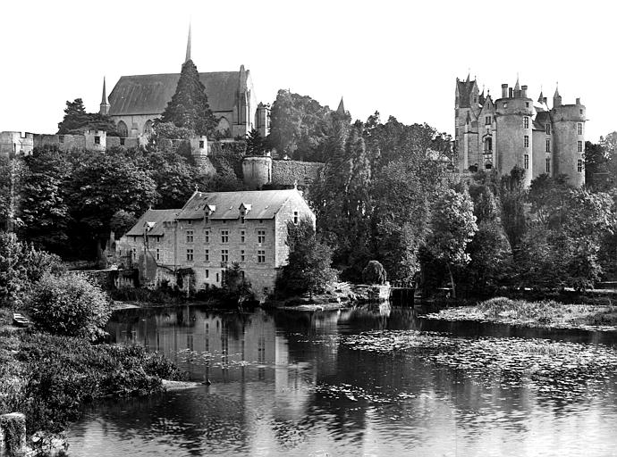 Vue générale prise des bords du Thouet